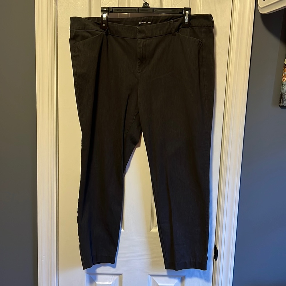 Old Navy Pixie - Dark Gray - Size 18